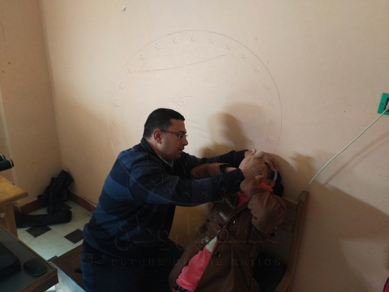 بالصور .. مستقبل وطن بالبحيرة ينظم قافلة طبية للعيون في الناصر