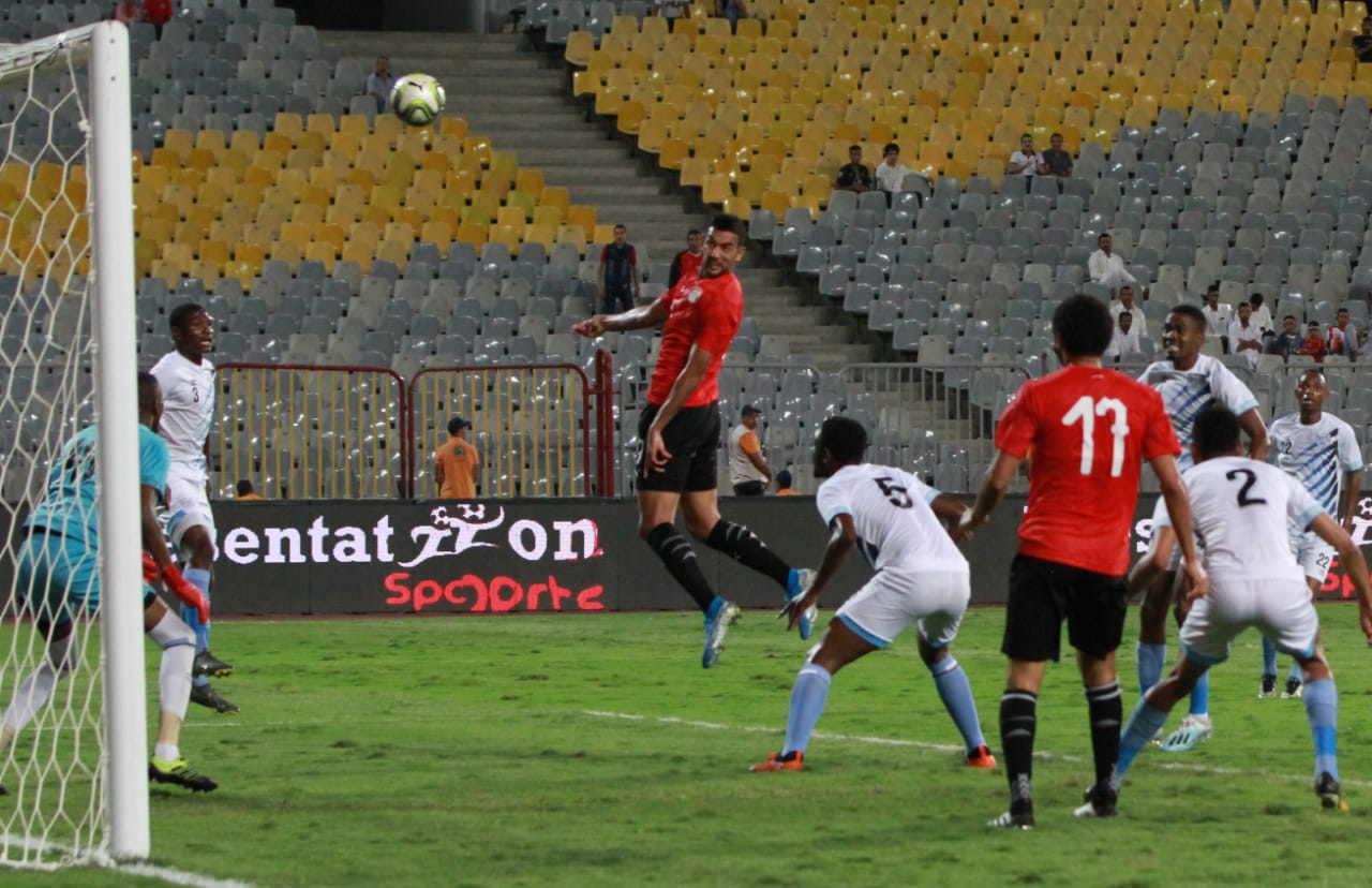 مصر وبتسوانا ... تصوير- عزت السمري