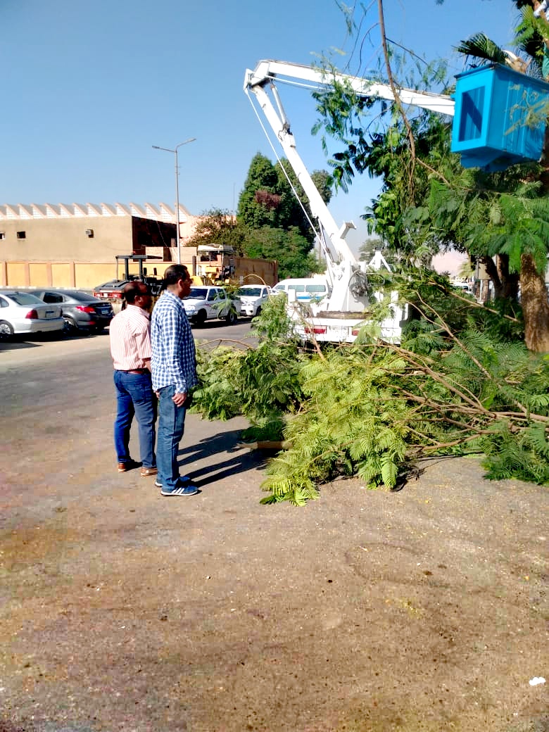 ٢٦ محضر نظافة عامة وبيئة فى حملة على المخالفين بمدينة الأقصر