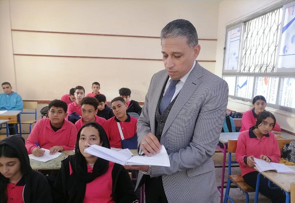 سعيد عطية وكيل تعليم الجيزة