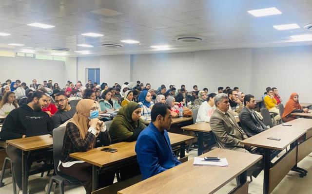 الطب البيطرى بجامعة بدر تعقد ندوة عن أشهر الأطباء السياسين.. فيديو