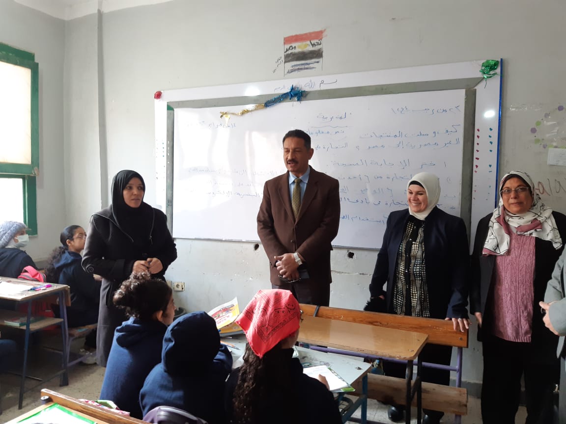 شهادات تقدير لمدرسة القدس بالجيزة والتحقيق مع اللواء التجريبية