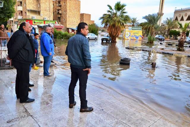 شركة مياة القناة: الإنتهاء من شفط  المياة بالبدرومات فى الاسماعيلية.. بالصور