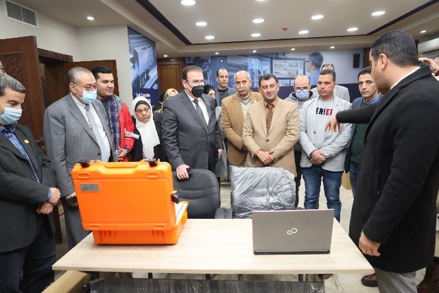 بحضور اعضاء هيئة المكتب.. المهندس هانى ضاحى يفتتح معمل سيمنز للتدريب الهندسى.. صور