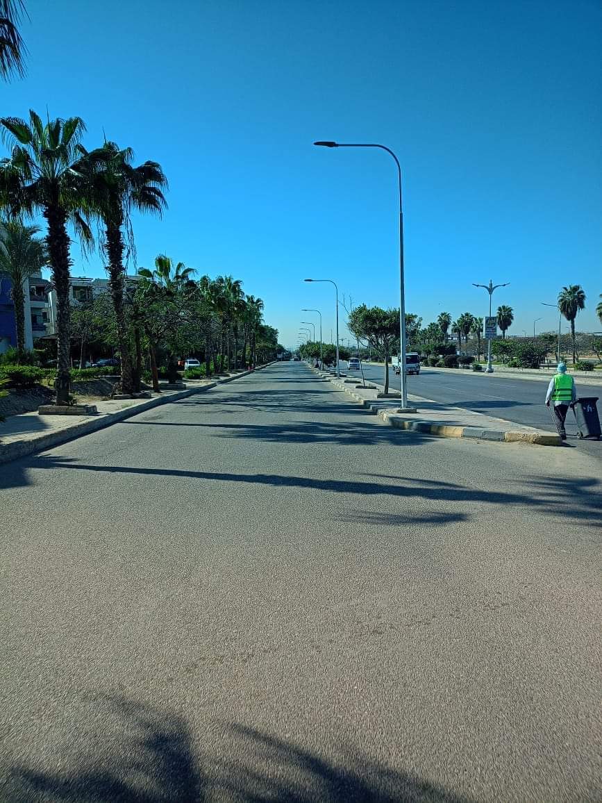 رشاد: حملات نظافة وتجميل يومية بكافة احياء مدينة العبور