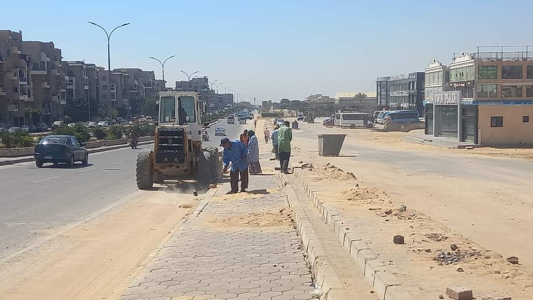 رشاد: حملات نظافة وتجميل يومية بكافة احياء مدينة العبور