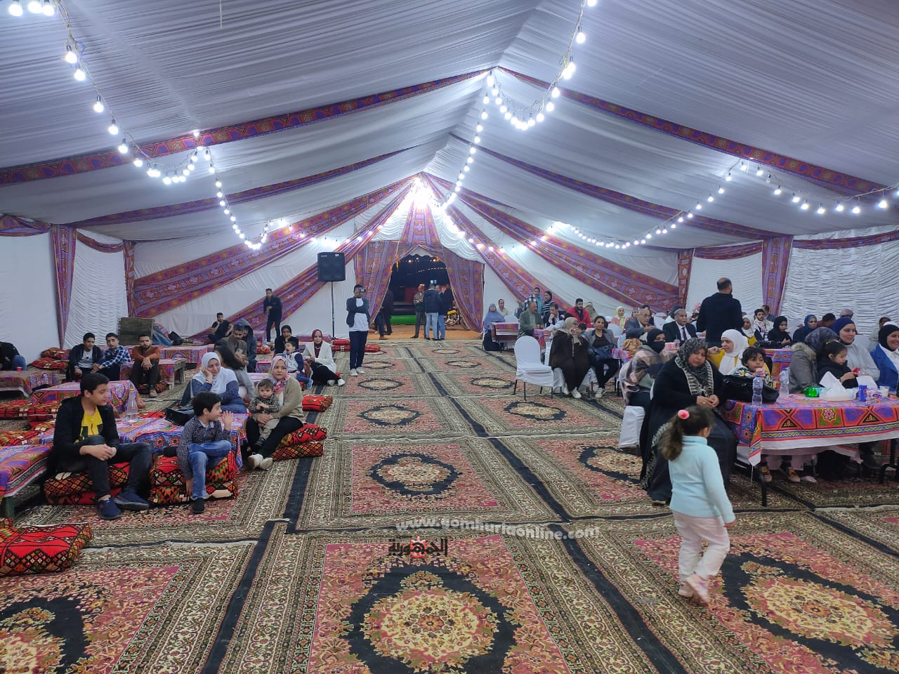 قصر ثقافة العاشر من رمضان يحيي سهرة رمضانية فى خيمة المستثمرين 