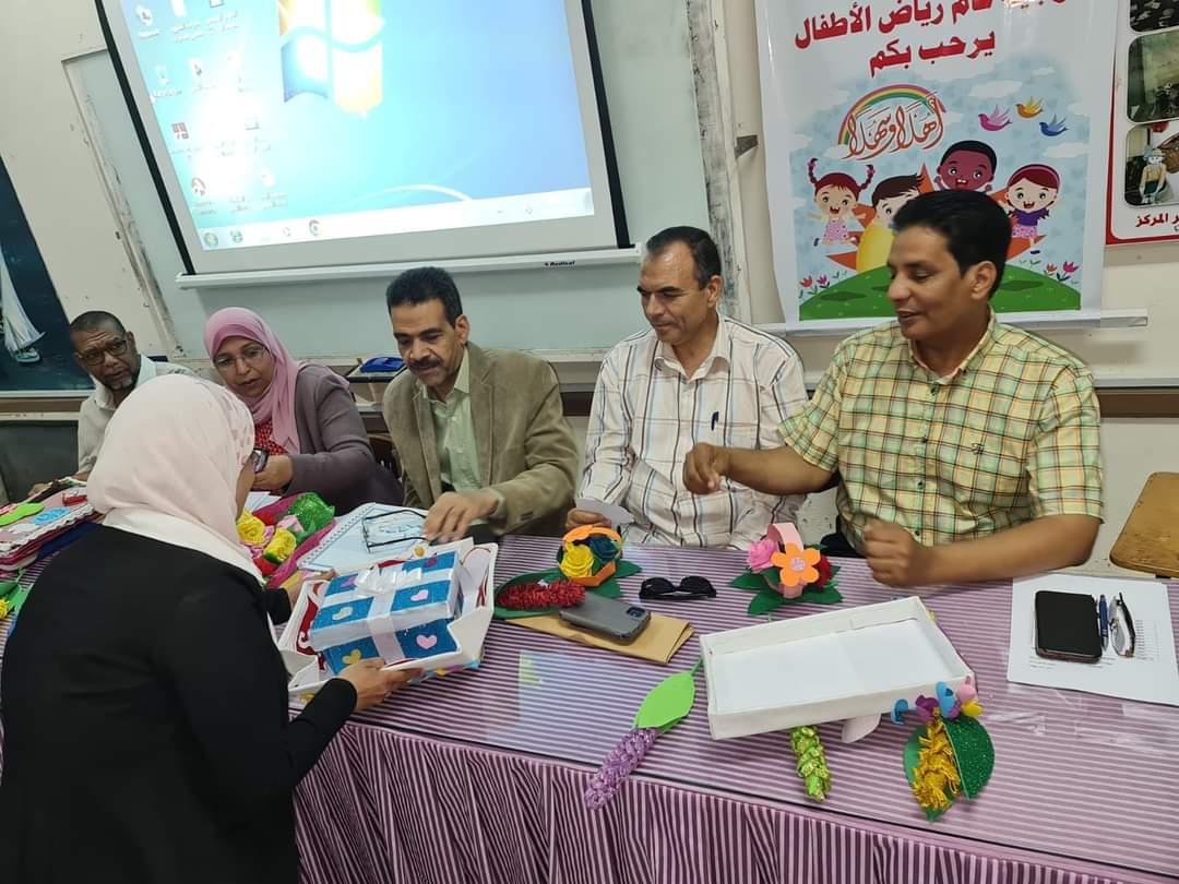 تعليم البحر الأحمر يعقد مقابلات للموجهات الداعمات بمرحلة رياض الأطفال 