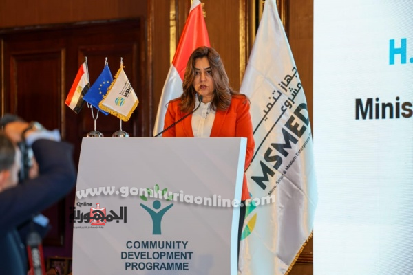 الدكتورة منال عوض وزيرة التنمية المحلية