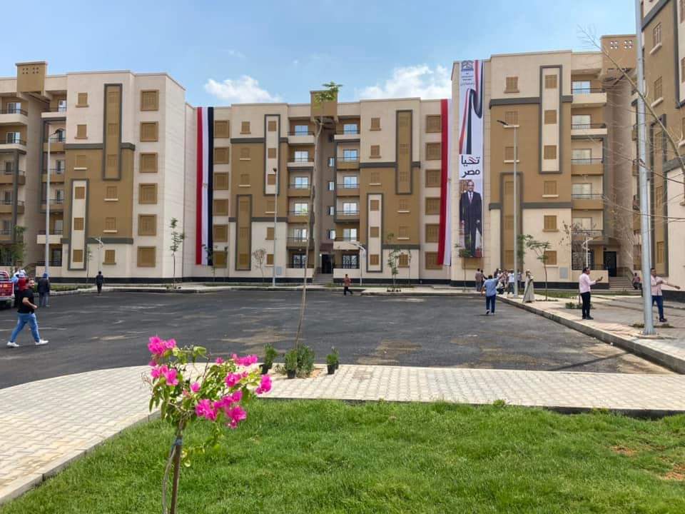 مي عبد الحميد تتفقد مشاريع الإسكان الاجتماعى بمدينة العبور الجديدة