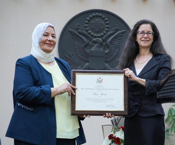   السفارة الأمريكية تكرم رضاشكرى كواحدة من افضل ٩شخصيات قيادية على مستوى العالم 