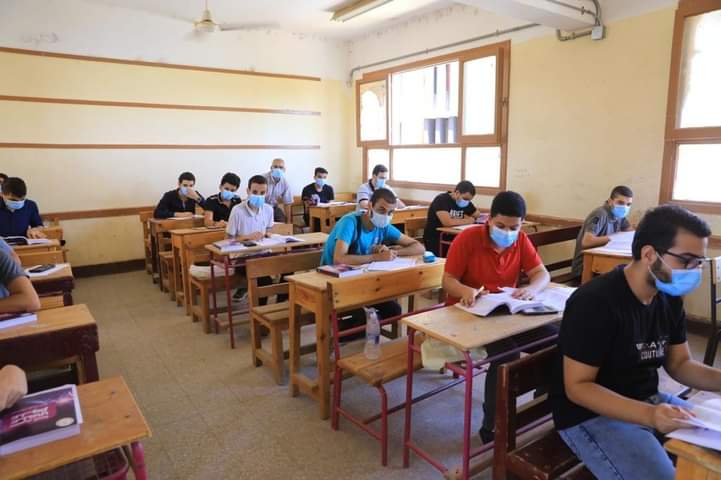 لجان امتحان  