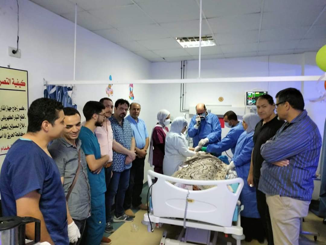 ملحمة عطاء في صحة دمياط ..الأطباء انقذوا طفلتين سقطا فى ترعة السلام 