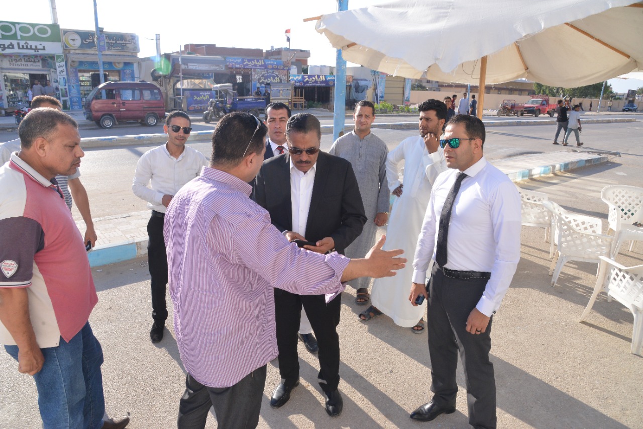 جولة ميدانية لمحافظ مطروح بمدينة الضبعة 