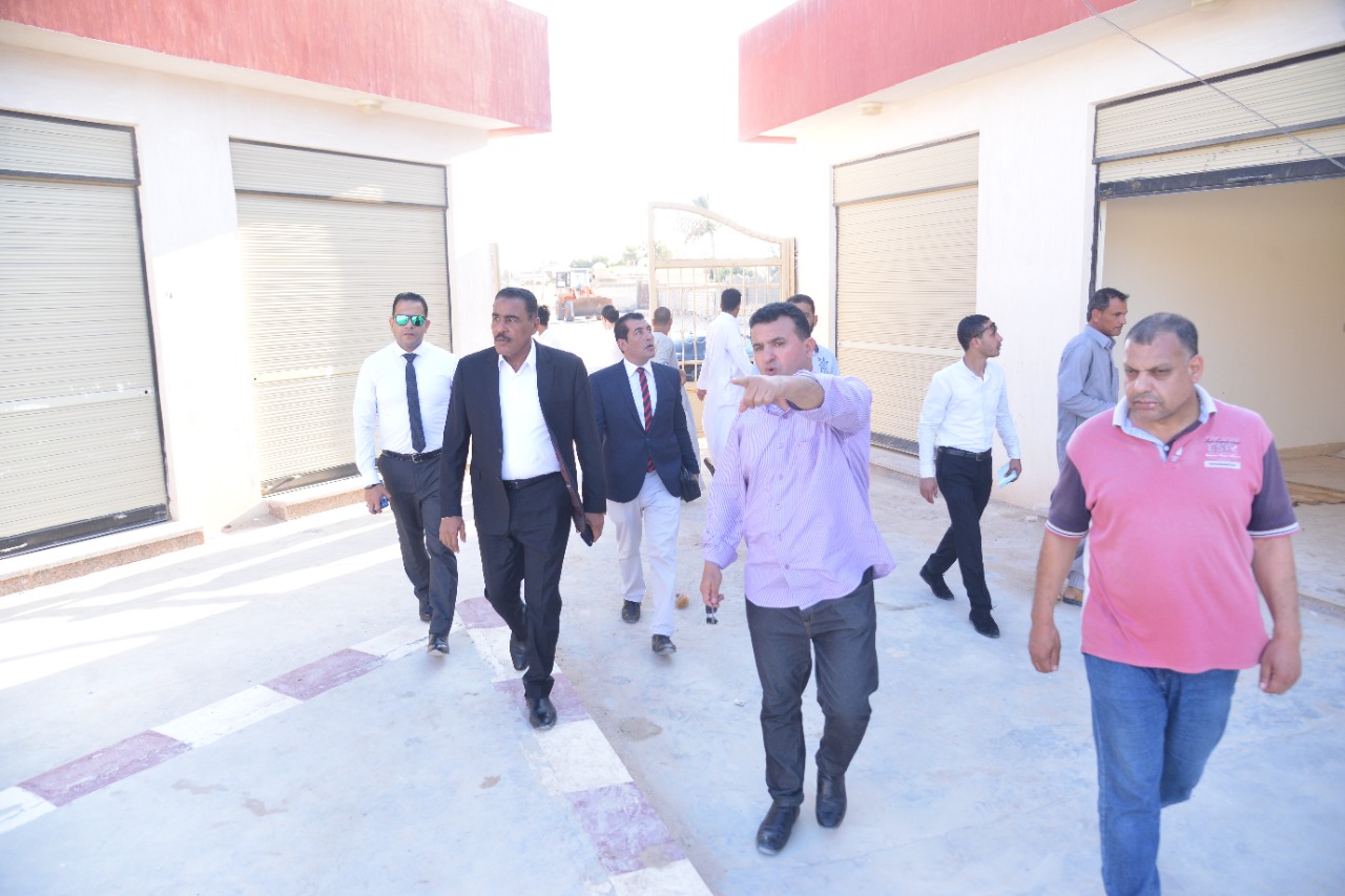 جولة ميدانية لمحافظ مطروح بمدينة الضبعة 