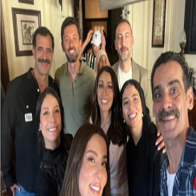 أسرة فيلم طلقني 