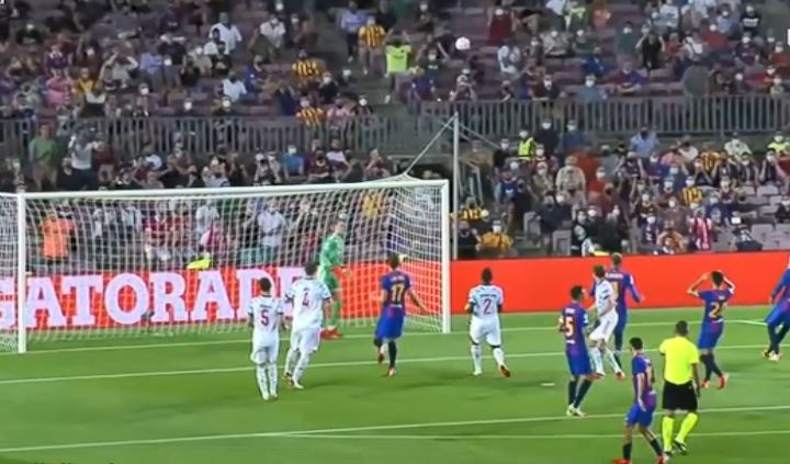 بايرن ميونخ يتقدم بهدف مولر أمام برشلونة فى دورى أبطال أوروبا