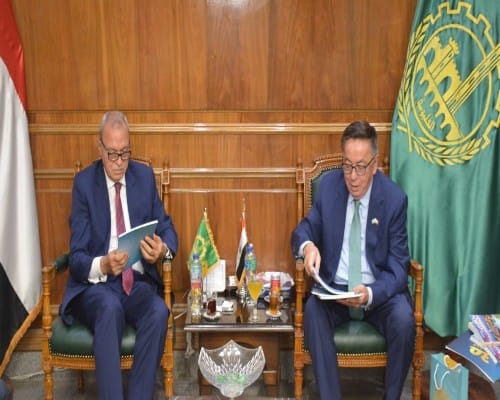 محافظ القليوبية وسفير كازاخستان يبحثان سبل التعاون وتبادل الخبرات