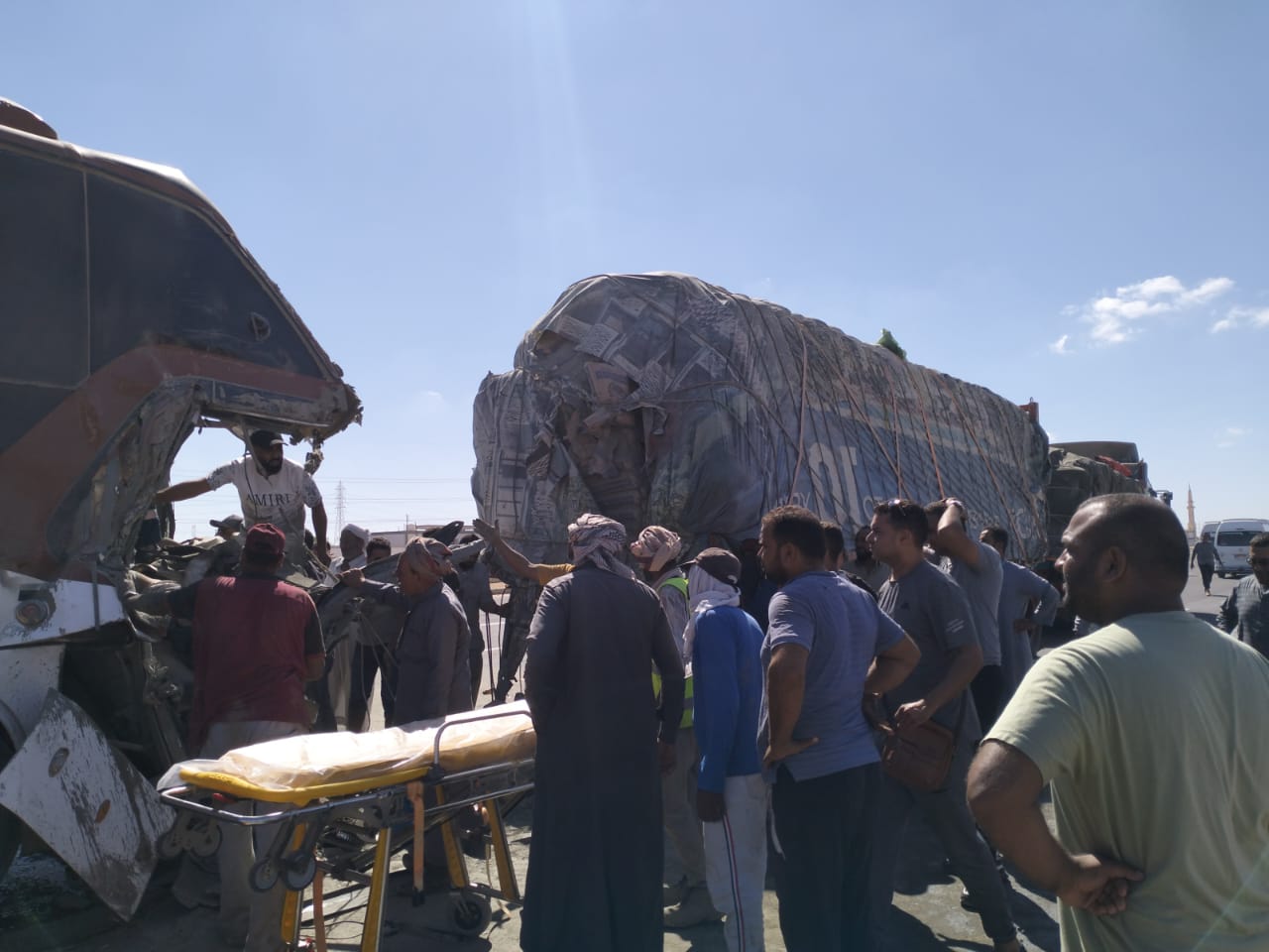 مصرع واصابة 44 فى حادث اتوبيس بطريق مطروح الاسكندرية 