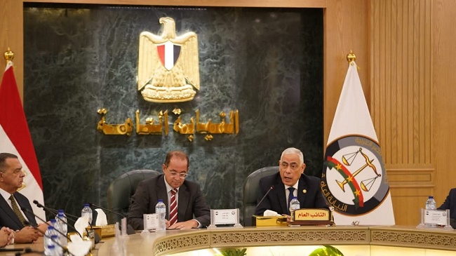 النائب العام ووزير المالية