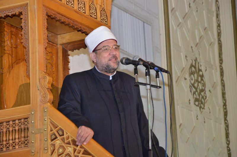 وزيرالاوقاف يخطب الجمعة