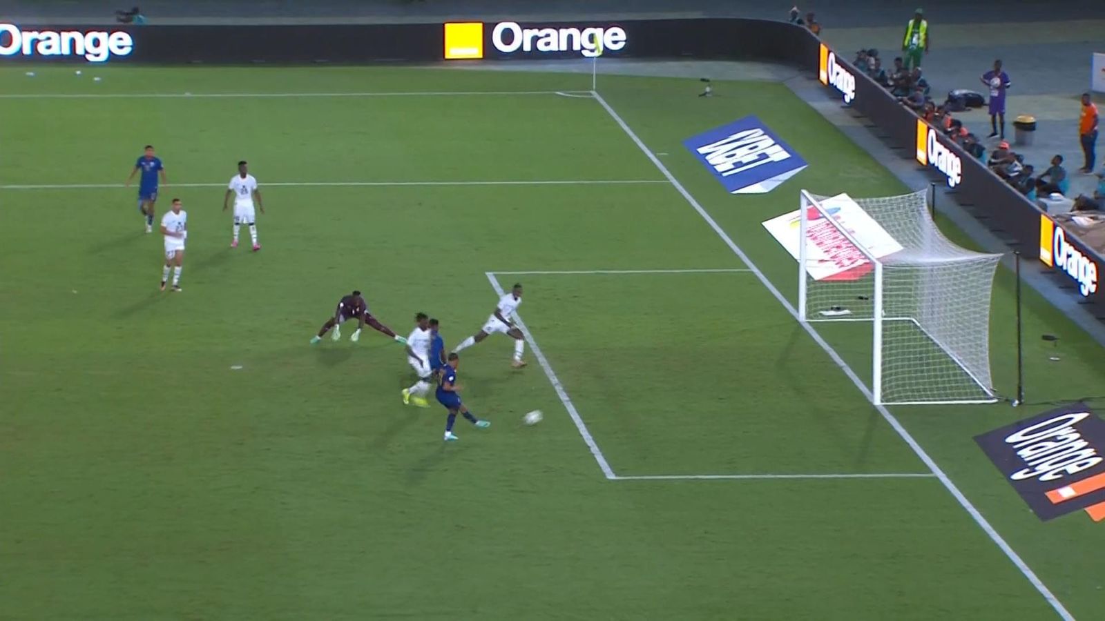 يوم المفاجآت فى أمم افريقيا .. 3 من المرشحين للقب فشلوا فى انتزاع اول فوز