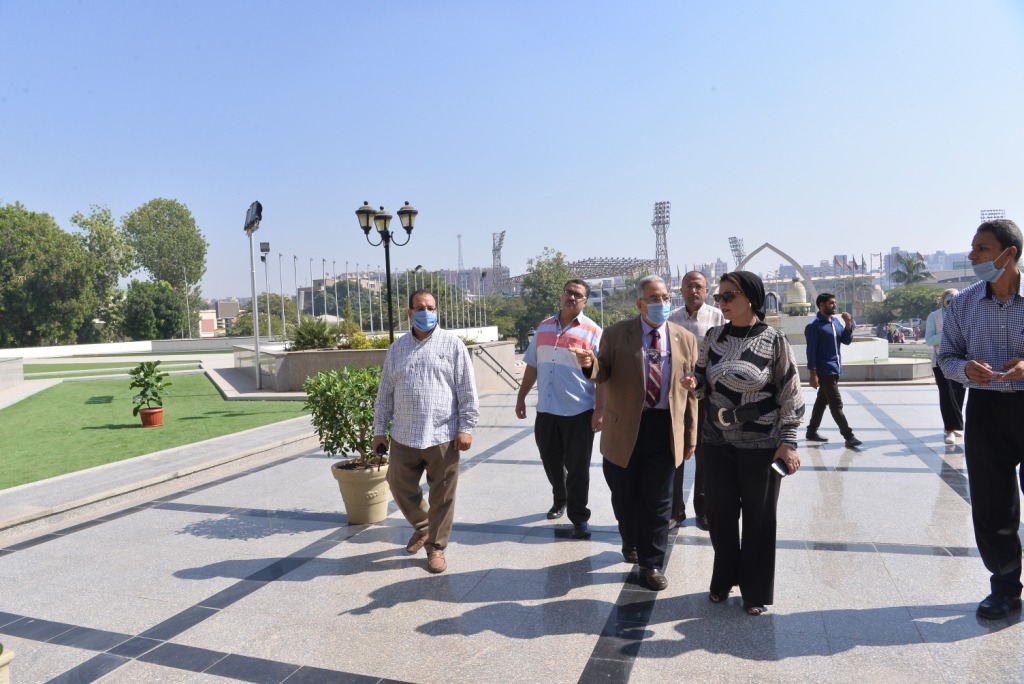  جامعة أسيوط تجرى أعمال تزيين وتجميل لمبناها الإداري