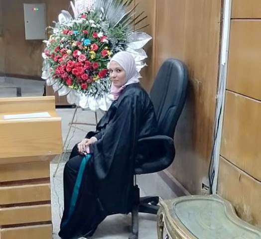 عميد تكنولوجيا وتنمية الزقازيق يناقش رسالة ماجستير في إدارة الأعمال 