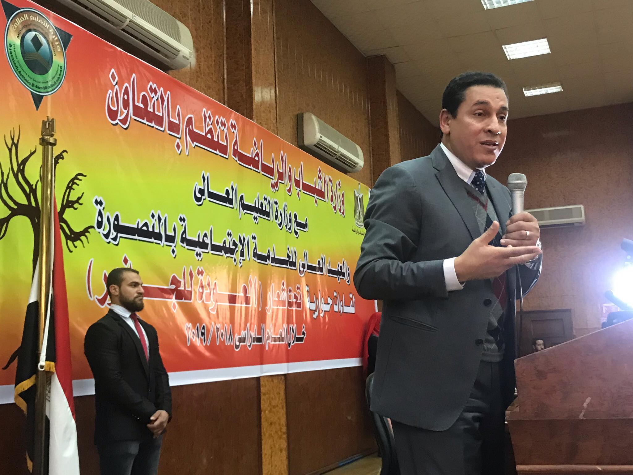 الدكتور رضا عبد السلام محافظ الشرقية الأسبق