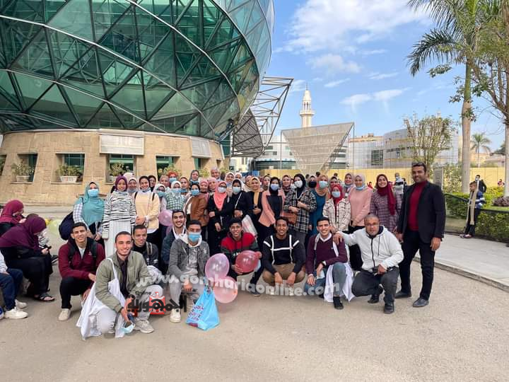 كلية الصيدلة جامعة السادات تقوم بزياره لمستشفى سرطان الأطفال 57357 