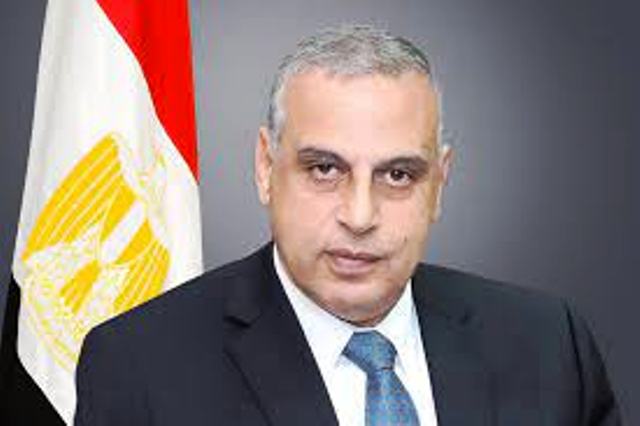اللواء طارق الفقي محافظ سوهاج