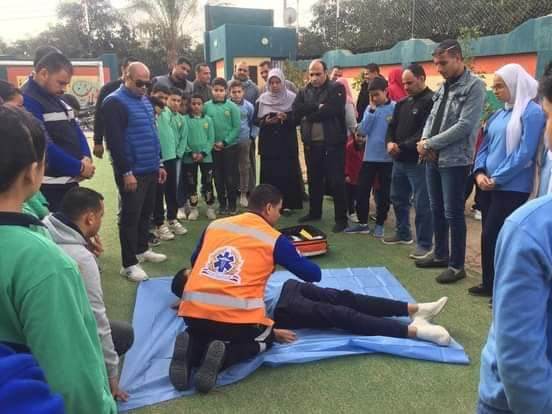 ندوة تثقيفية توعويةعن الاسعافات الأولية لطلاب أبوحماد وشرق الزقازيق