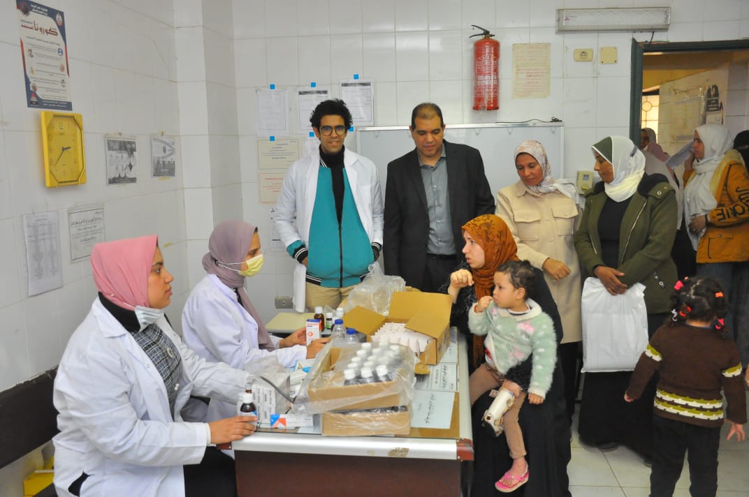 قافلة جامعة كفرالشيخ الطبية قدمت الرعاية الصحية لـ  1860 حالة بقرية