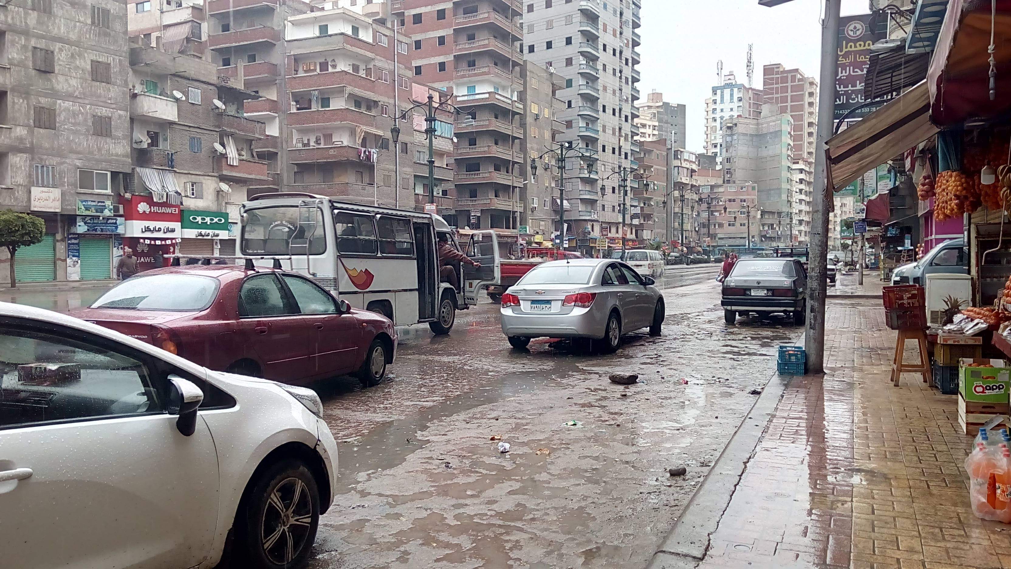 الامطار تغرق شوارع الاسكندرية