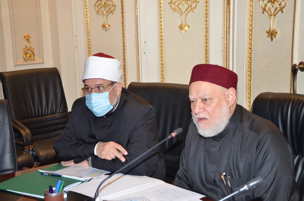 رئيس اللجنة الدينية ووزير الاوقاف