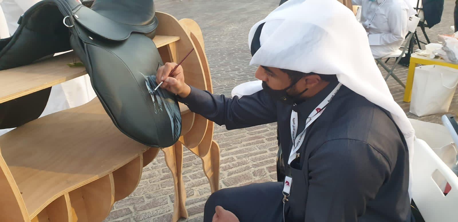الفنان التشكيلي عبد الحميد الصديقي يوضح طرق تعلم الرسم الزيتي.. صور 