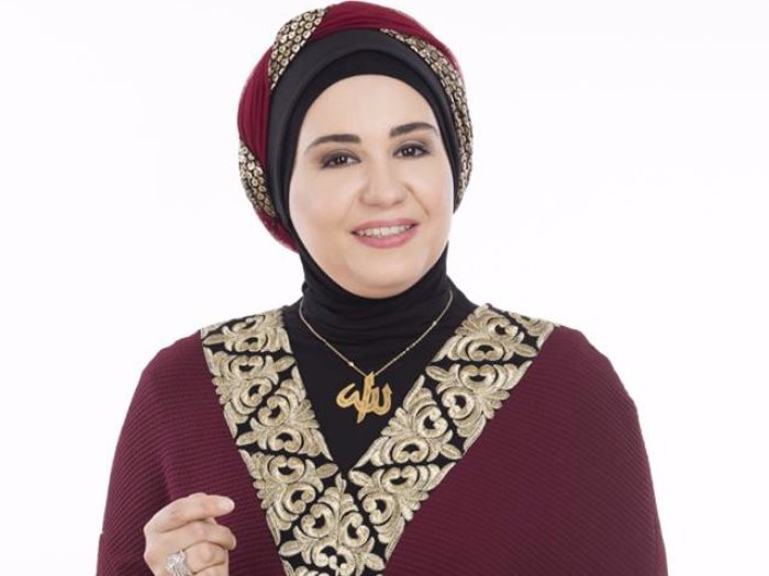 الإعلامية نادية عمارة