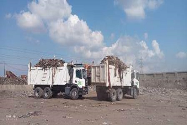 التدخل السريع تقوم برفع 2200طن قمامة من النقطة الوسيطة بالغار