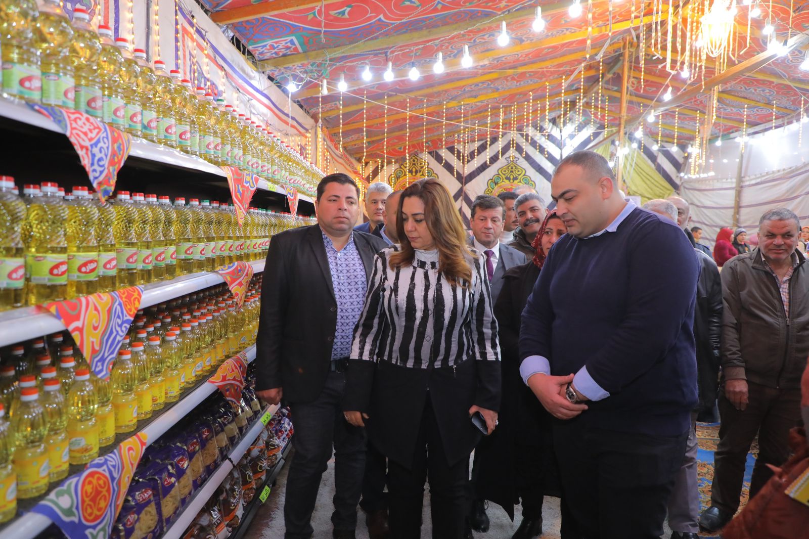 محافظ دمياط تفتتح معرض السلع الغذائية 