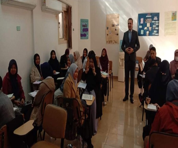 جامعة بنها تواصل تدريب الطلاب الإندونيسيين على مهارات التحدث باللغة العربية