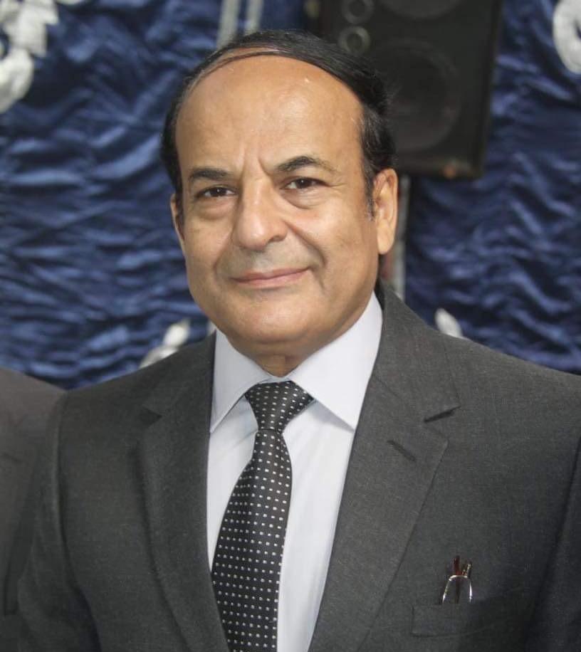 المستشار دكتور محمد الجنزوري رئيس المحكمة
