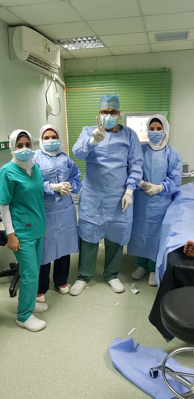  إنقاذ مصاب كورونا من فقدان البصر بعد إستخراج جسم زجاجى من عينه