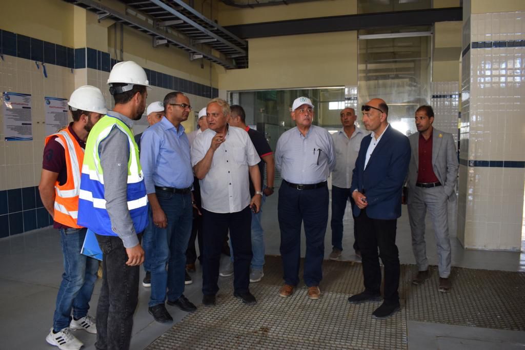نائب وزير الاسكان يتفقد مشروعات مياه الشرب بمحافظة مطروح