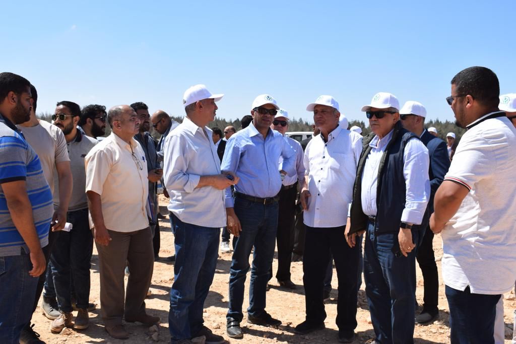 نائب وزير الاسكان يتفقد مشروعات مياه الشرب بمحافظة مطروح