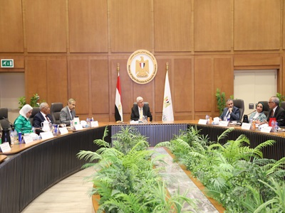 جانب من اجتماع مجلس المراكز والمعاهد والهيئات البحثية