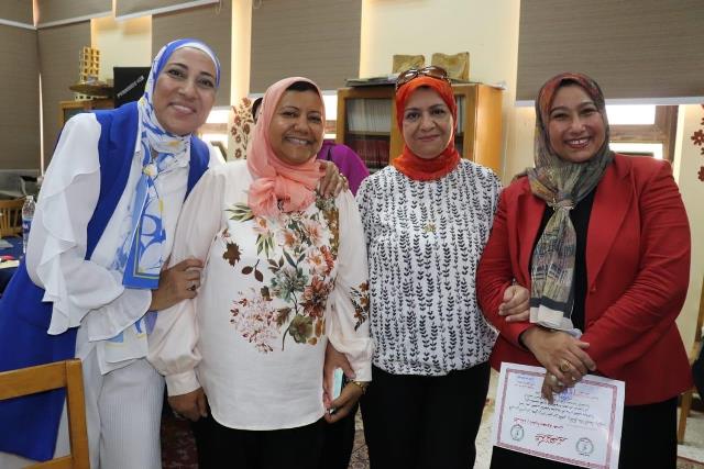 تفاصيل تكريم مديرية تعليم القاهرة لـ