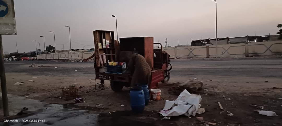 جهاز مدية العبور ينفذ إزالة فورية فى إحدى فيلات الحى الخامس