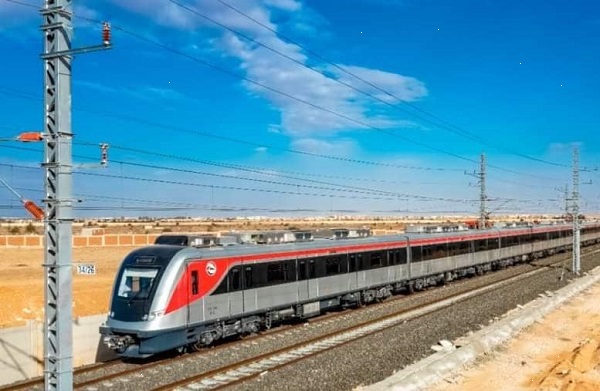 القطار الكهاربائى