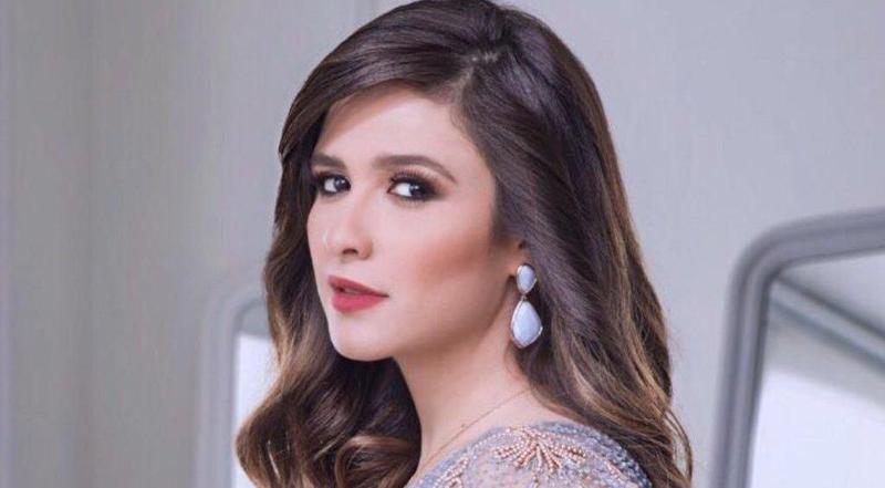 تعرف على شروط مسابقة الفنانة ياسمين عبد العزيز لجمهورها.. صور