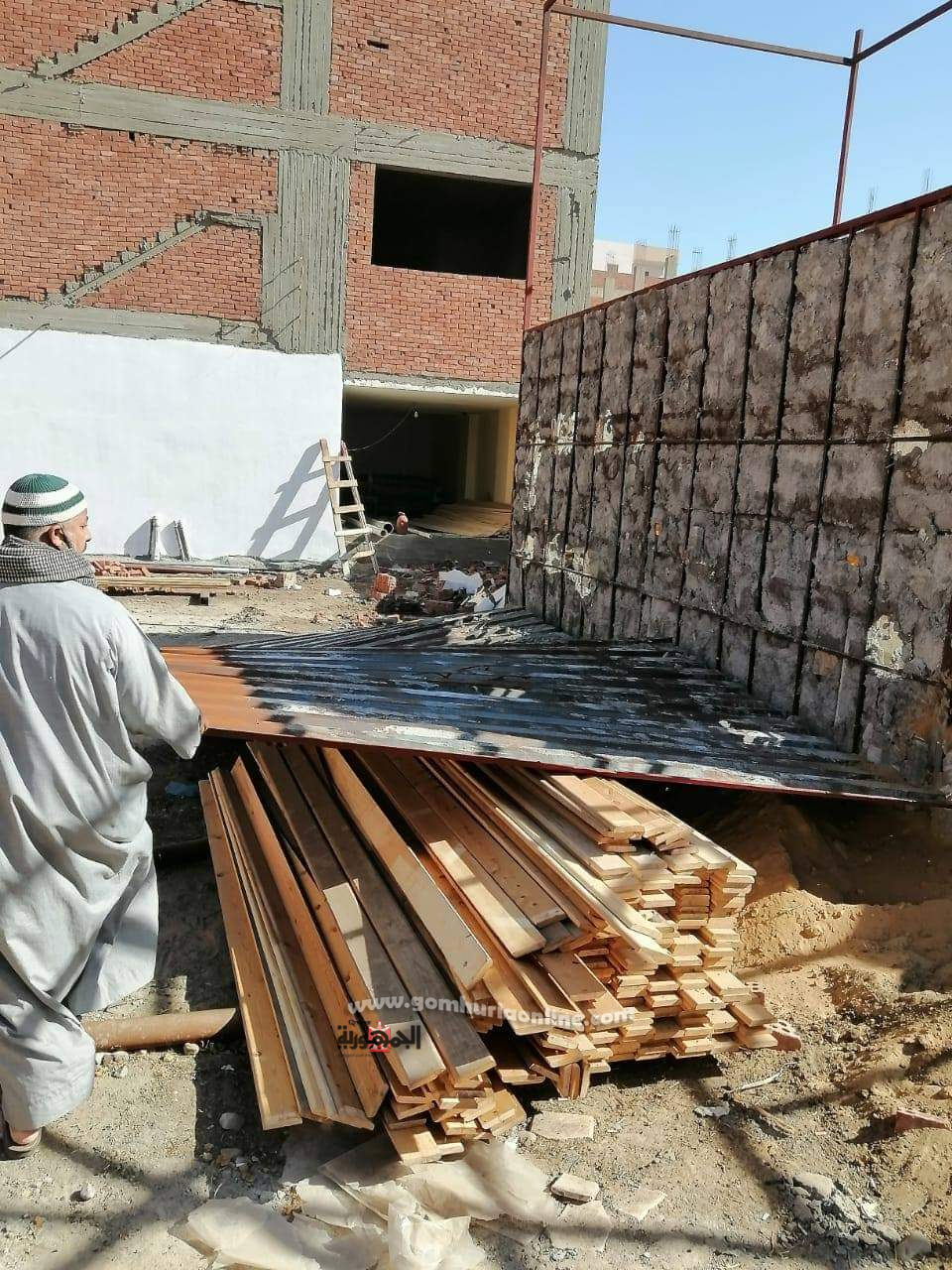 إزالة فورية لـ (12) حالة  تعدى على الأراضي الزراعية بالمنوفية